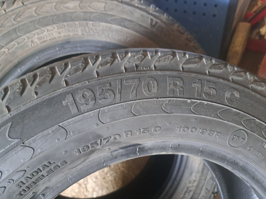 Continental 195/70 R15C