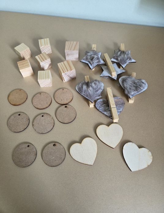 Materiale și accesorii pentru proiecte handmade