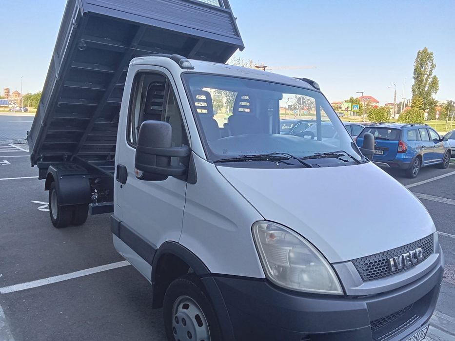 Vand Iveco basculabil pe 3 parti