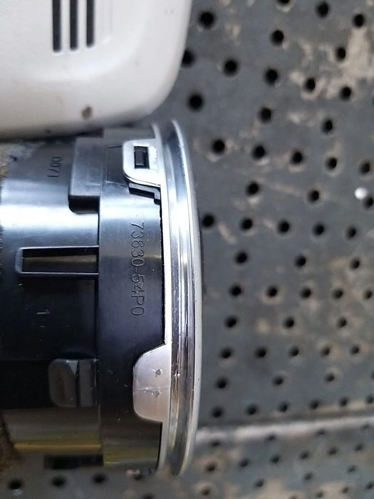 Grila ventilatie bord suzuki vitara ly 7363054p0