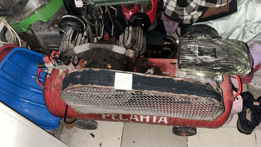 Продам компрессор