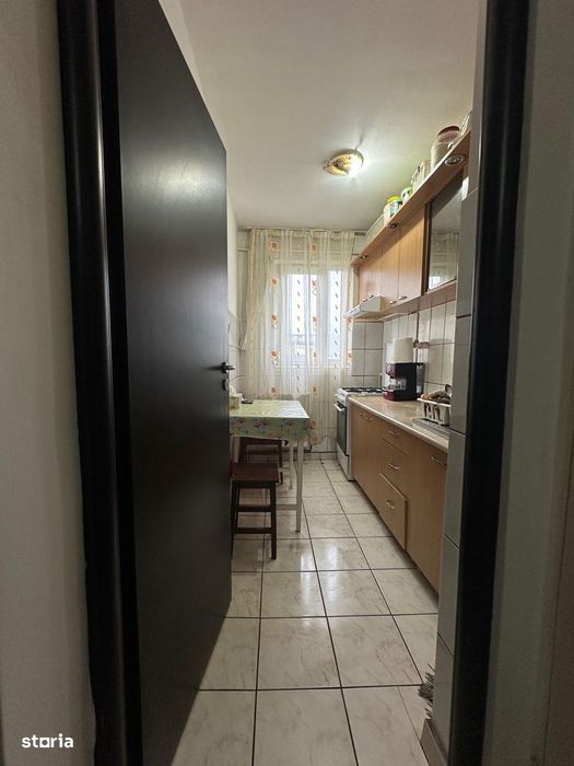 Apartament 3 camere de vânzare – zona Mihai Bravu, Ploiești