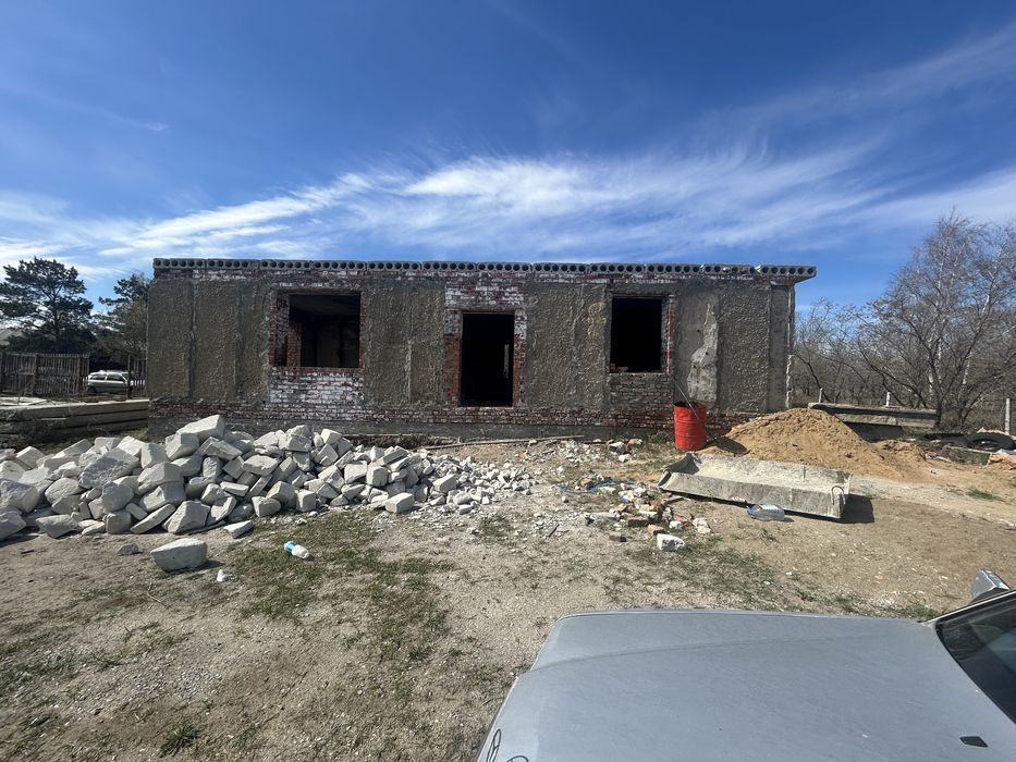 Продам дом недостроенный 148кв