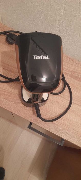 отпариватель для одежды  TEFAL