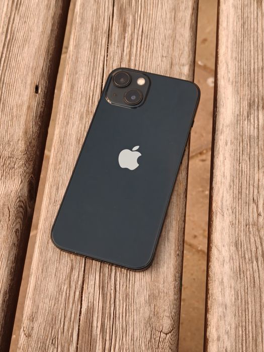 iPhone 13 в идеальном состоянии