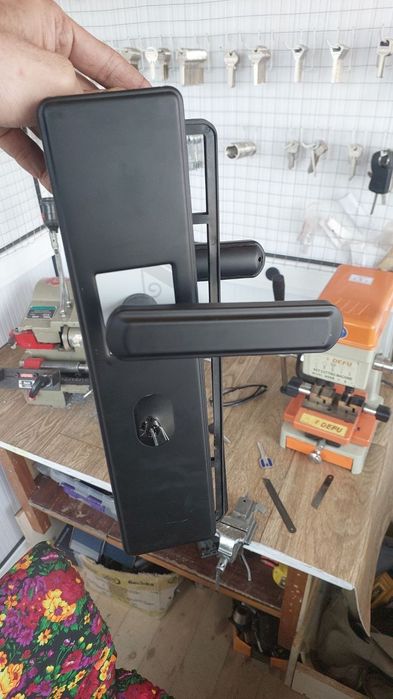 Мастер по ЗАМКОВ