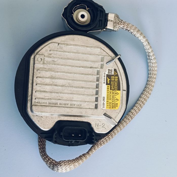 Баласт за фар Toyota Subaru Lexus Mazda  KDLS001 DDLT004