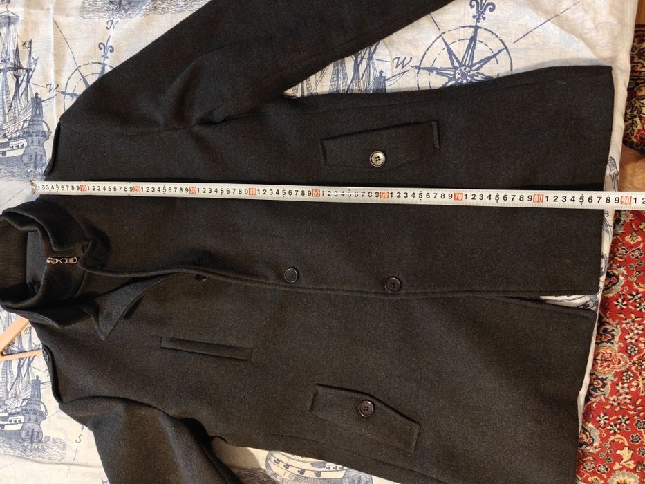 Продавам палто,леко под кръста