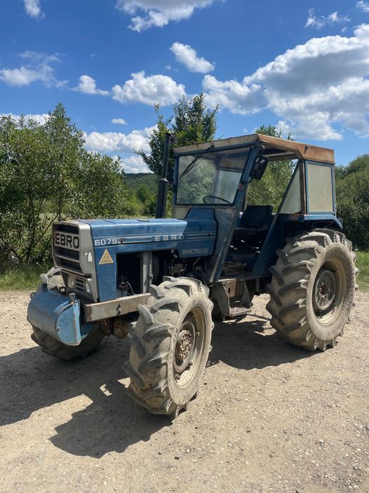 Tractor agricol