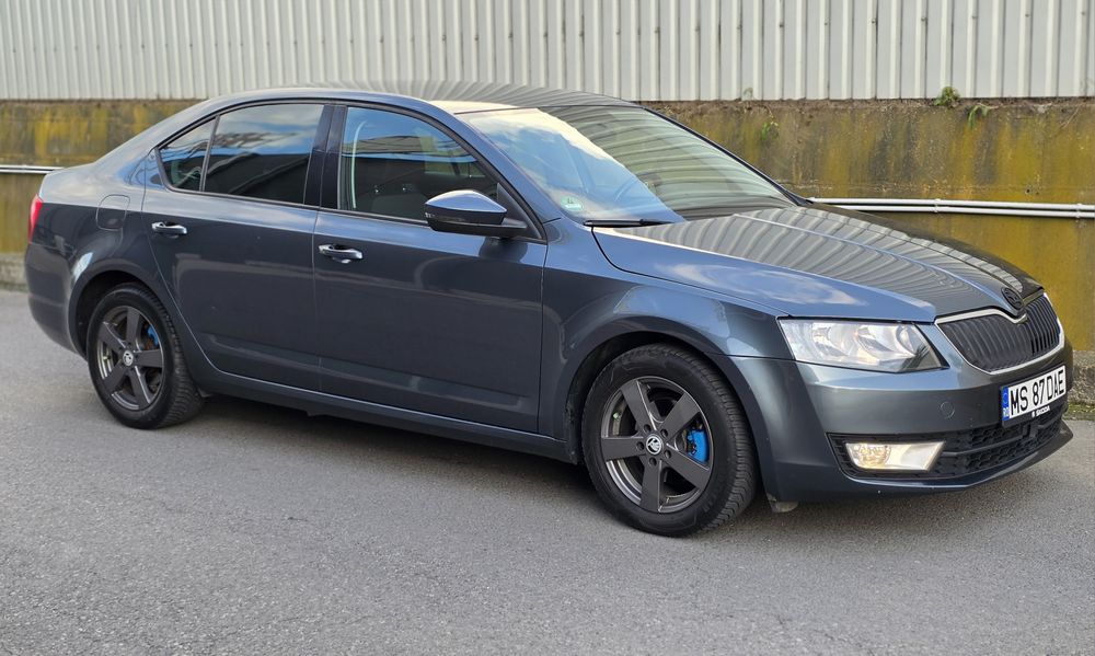 Skoda Octavia 2014 
105 CP TSI DSG 7+1