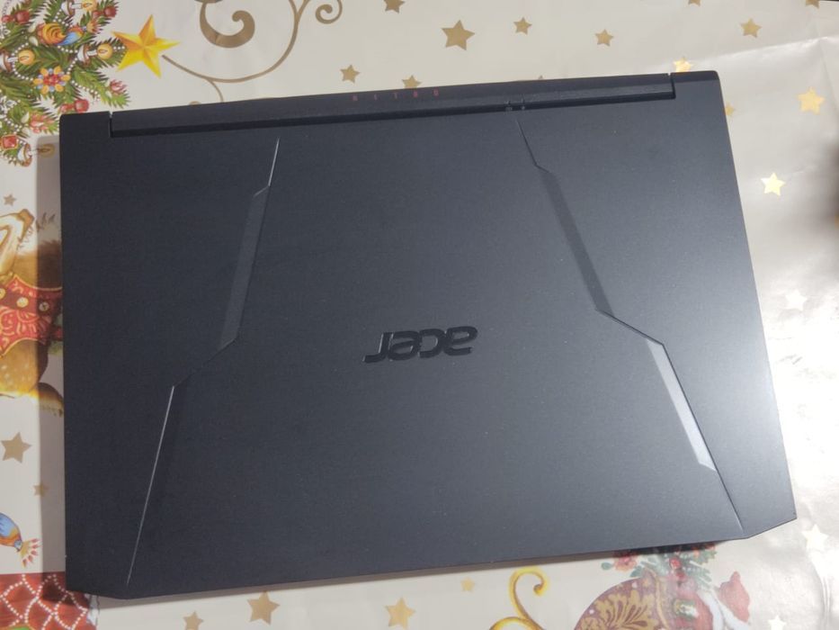 Игровой ноутбук Acer nitro.