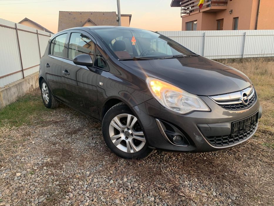 Opel Corsa D 1.3Cdti 95Cp Euro5

-Data primei înmatriculări 27.07.2011