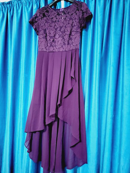 Diverse rochii ocazie, lungi și scurte mar 38-40