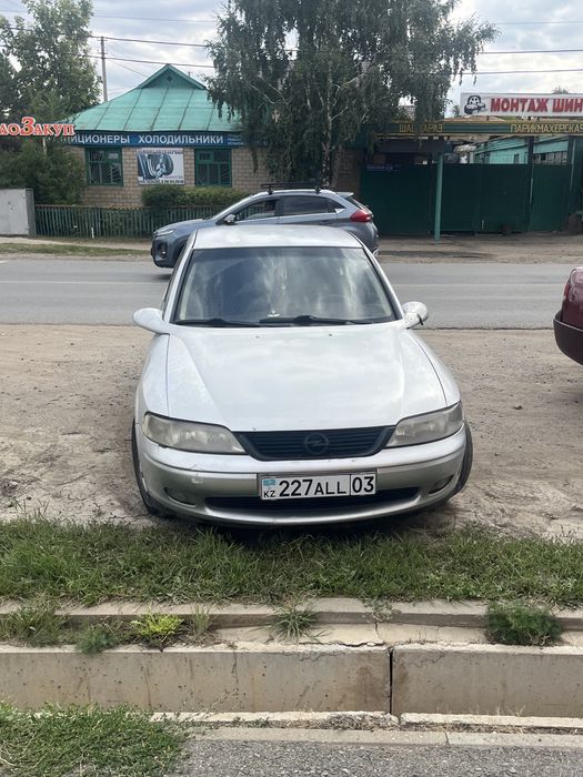 Продам опель вектра б 2001 года