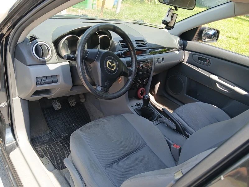 MAZDA 3 - 101к.с. 1.6 Бензин, черна