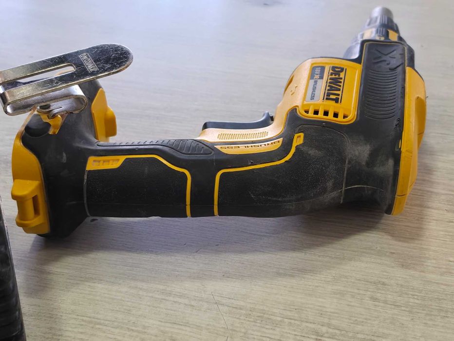DeWALT DCF620 + батерия DeWALT DCB184 18V 5.0Ah – винтоверт за гипсокартон