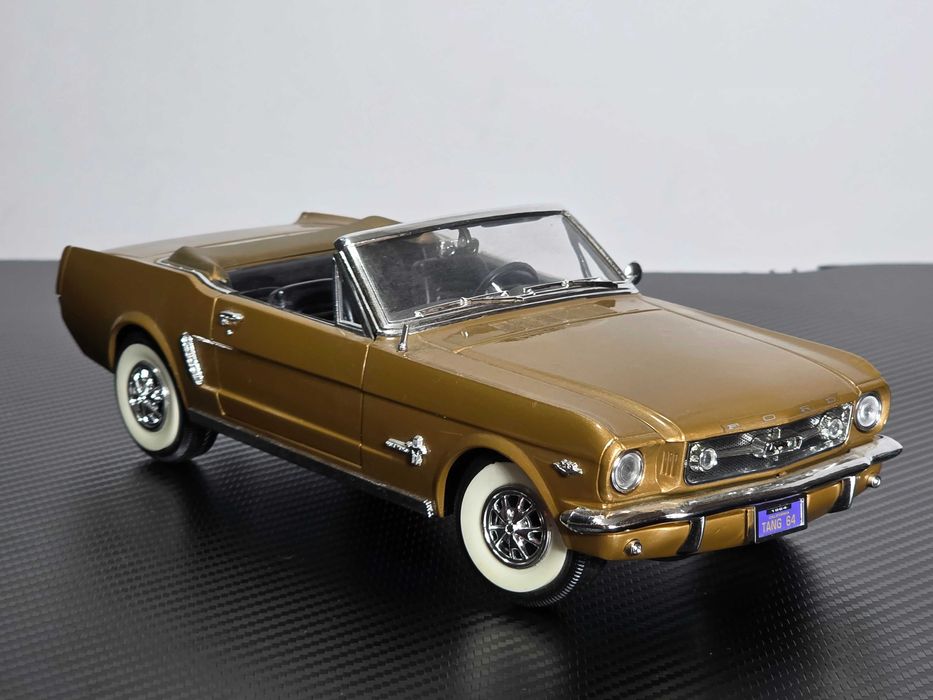 Macheta Auto 1/18 Ford Mustang 1964 1/2 Cabrio