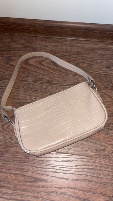Бежева дамска чанта