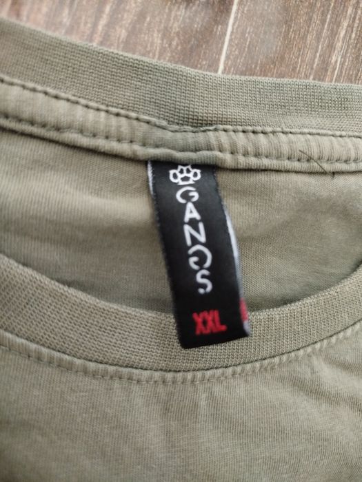 Tricou cu Tupac GANGS kaki maro