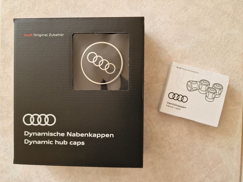 Set accesorii roti/jante Audi. Capace dinamice si capacele ventil Audi.
