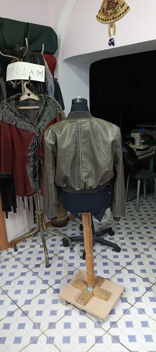 Куртка женская, экокожа