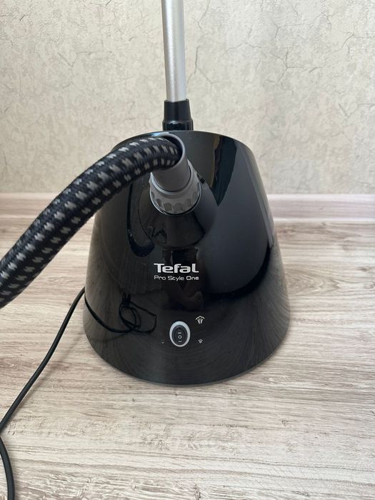 Продам отпариватель Tefal