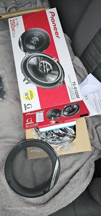 Difuzoare pioneer n-oi