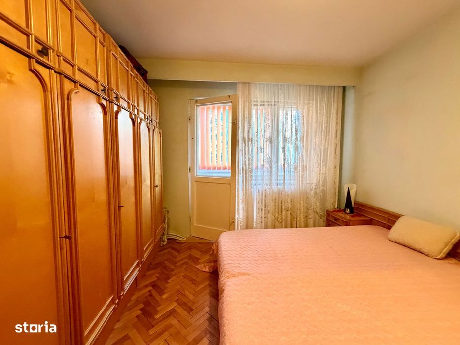 3 camere, 74 mp + 3 balcoane | etaj 3/10, zona Parâng