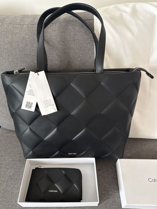 Чанта и протмоне!Calvin Klein!Комплект!