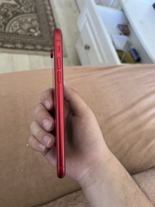 Продам Iphone XR 64 ГБ