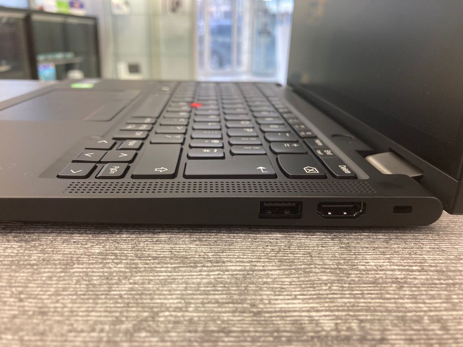 Lenovo ThinkPad x13 2 in 1