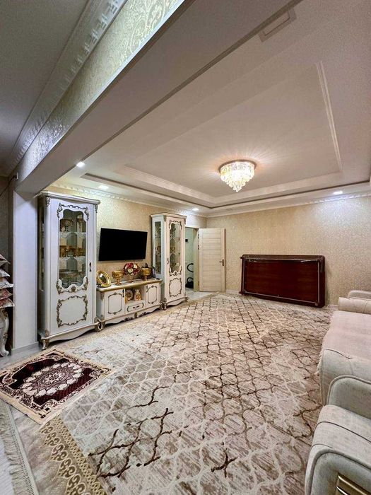 2 ком квартира Массив куйлюк 4 с ремонтом метро Матонат