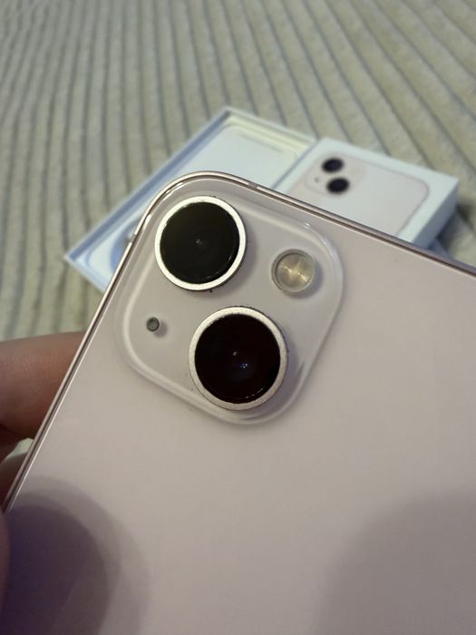 Продам iPhone 13