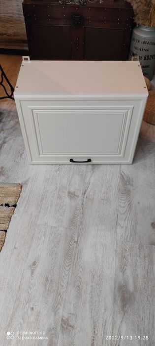 Кухонный шкаф навесной