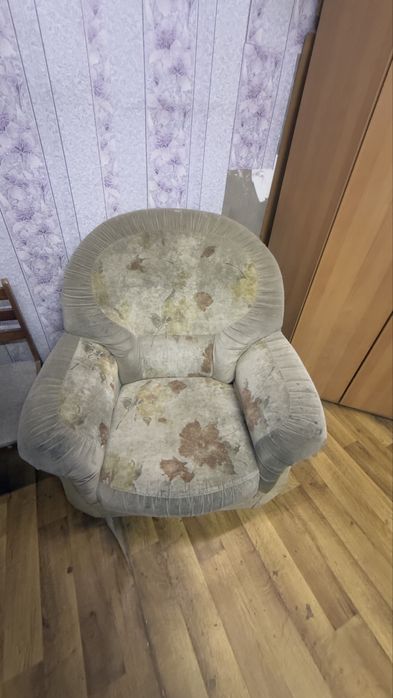 Отдам бесплатно шкафы и мебель