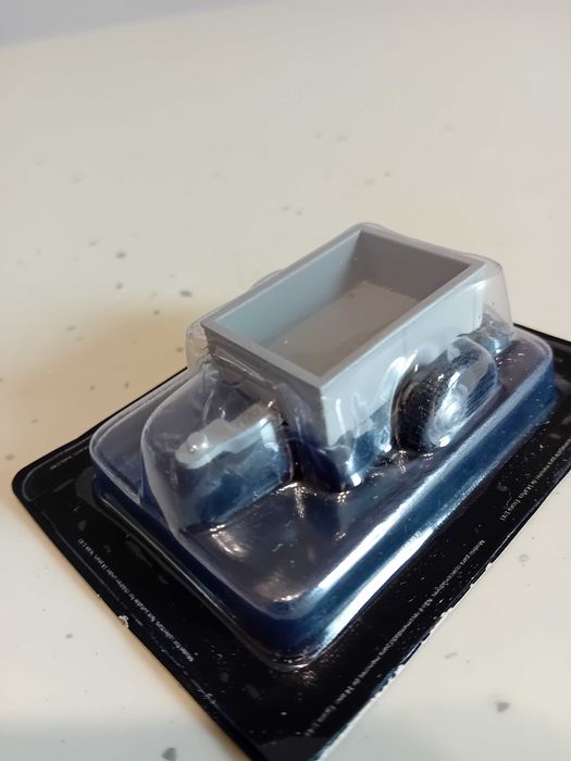 Machetă remorcă gri