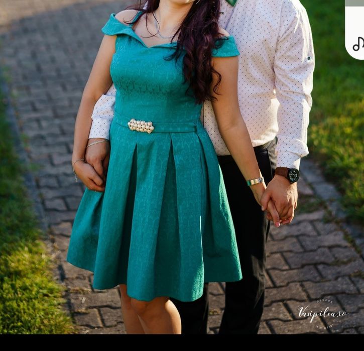 Rochiță mărimea 40.