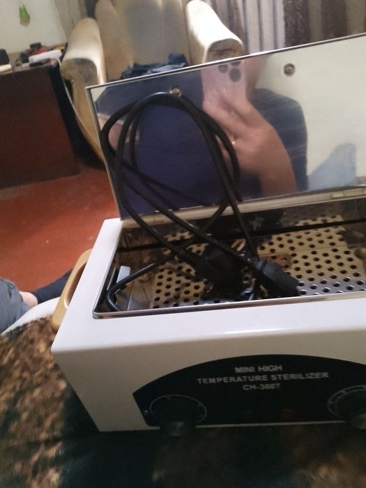 Сухорачный шкаф для маникюра