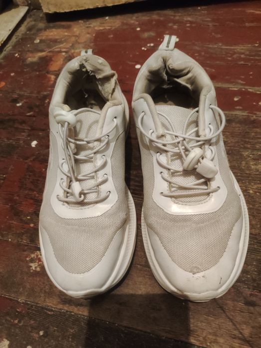 Красовка продаётся размер 36-37 б у