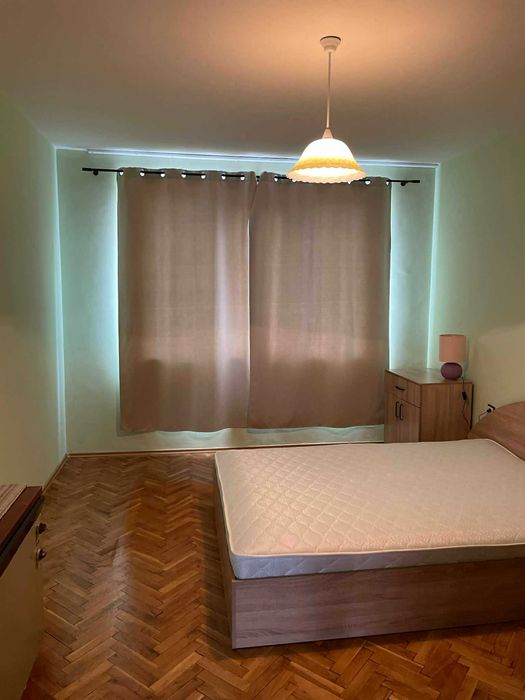 Дава се под наем Тристаен апартамент в Ловеч, Вароша - 100 кв.м за 353.94 € - Снимка #4