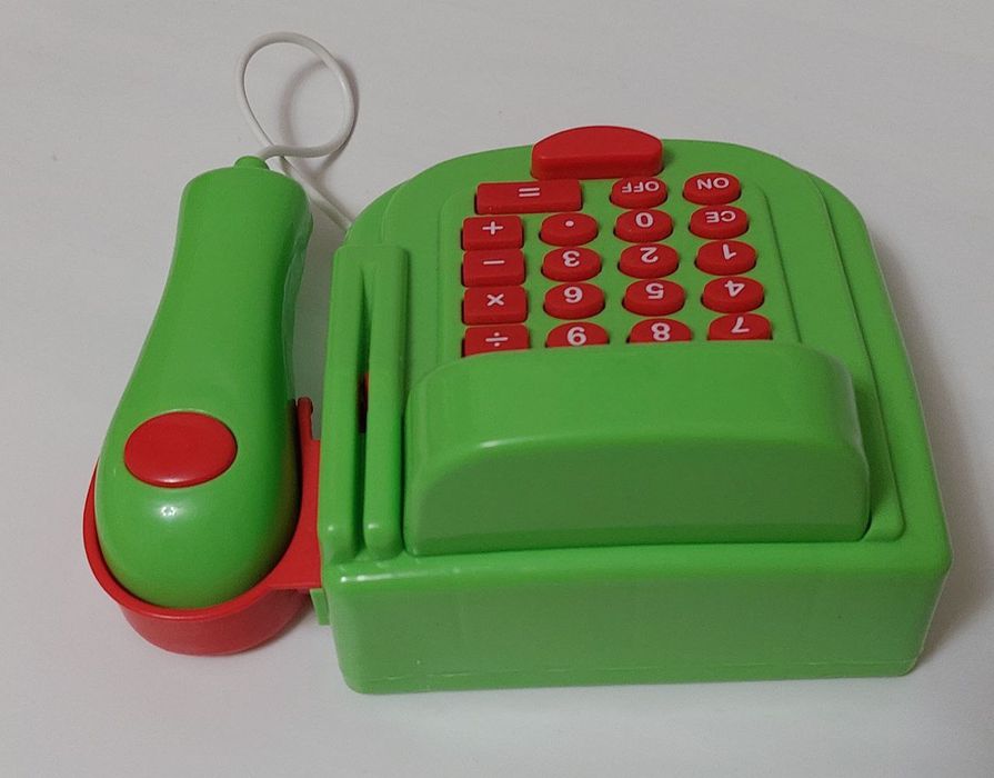Игрушечный кассовый аппарат