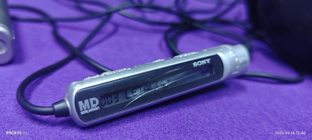 Sony MZ-R37 в хорошем состоянии