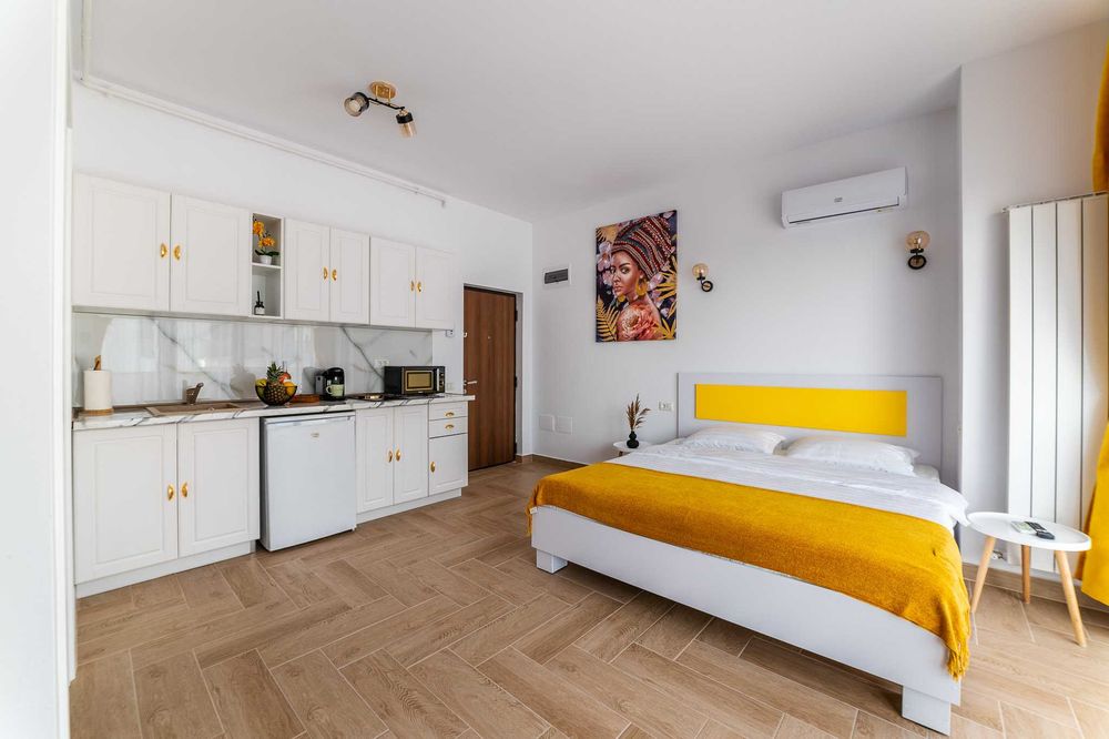 Direct proprietar, Inchiriez studio in Mamaia Nord, la distanta de  30 m de plaja, mobilat și utilat complet, in complex Tomis Villa Promenada