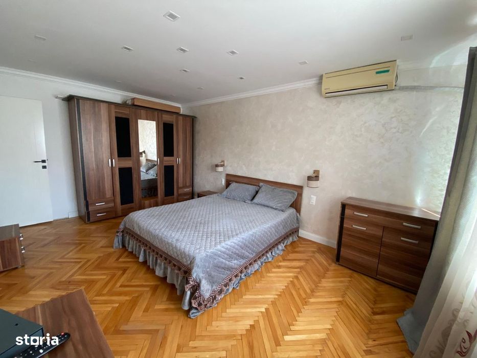 Apartament Centru, Modern, 3 Camere, Targoviste - 420 Euro