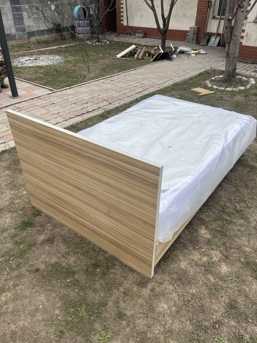 Кровать 200 на 120