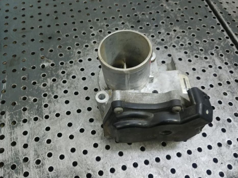 clapeta acceleratie 2.0 dci  m9r6832 renault koleos nissan x-trail qashqai  8200987453 8200987453