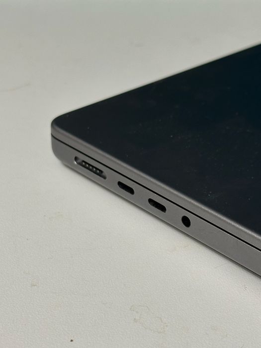 Macbook 14 pro m2 pro