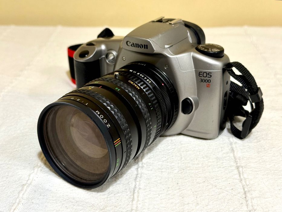Canon EOS 3000 N