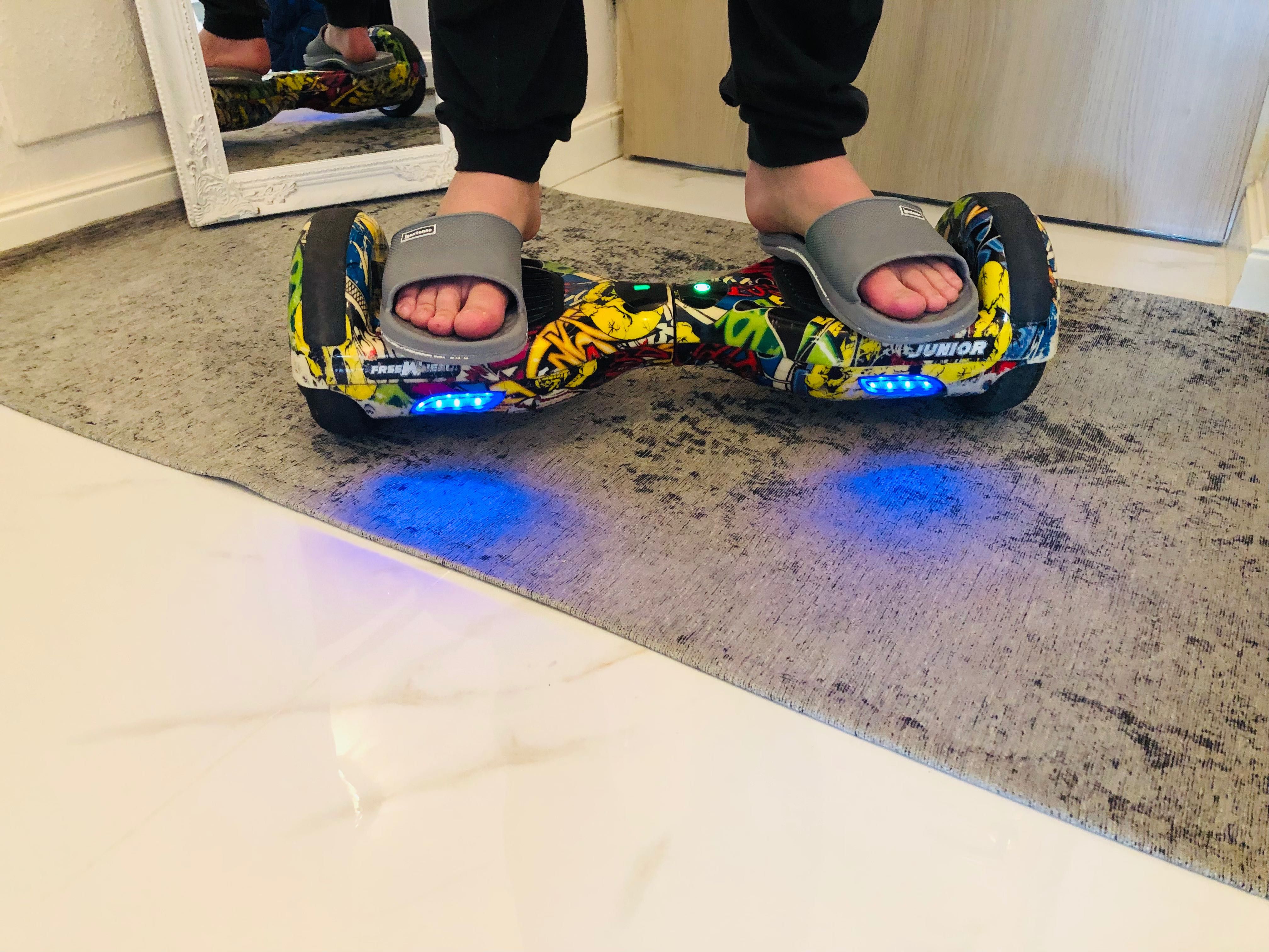 Hoverboard copii FreeWheel Junior Lite Constanta OLX.ro