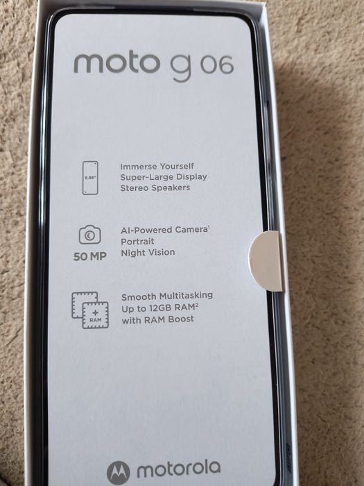 Нов смартфон motorola g06 закупен днес в гаранция 24 месеца